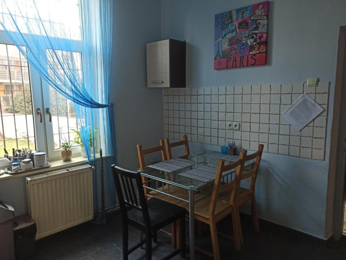 Willa Retro Hostel Krakow Ngoại thất bức ảnh